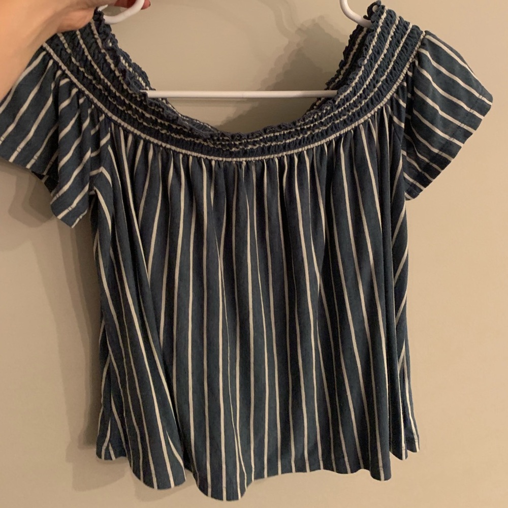 Off the Shoulder American Eagle Top